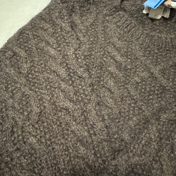 J Crew 100% wool Kids Cableknit Fisherman Sweater Size S - Picture 3 of 4